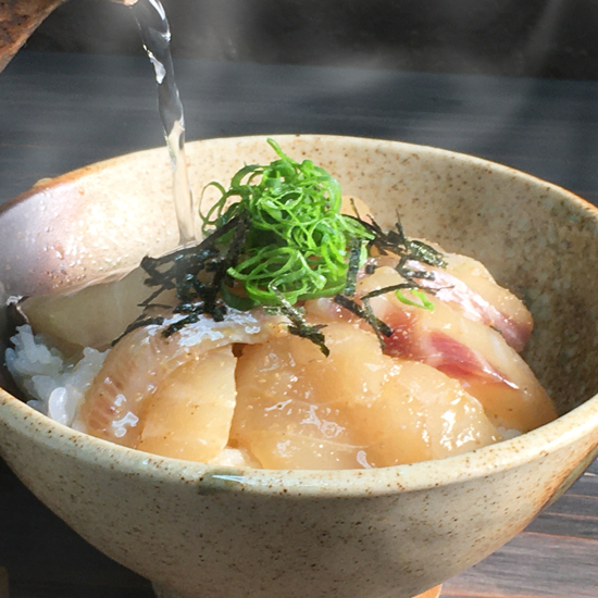 絆屋の鯛茶漬け